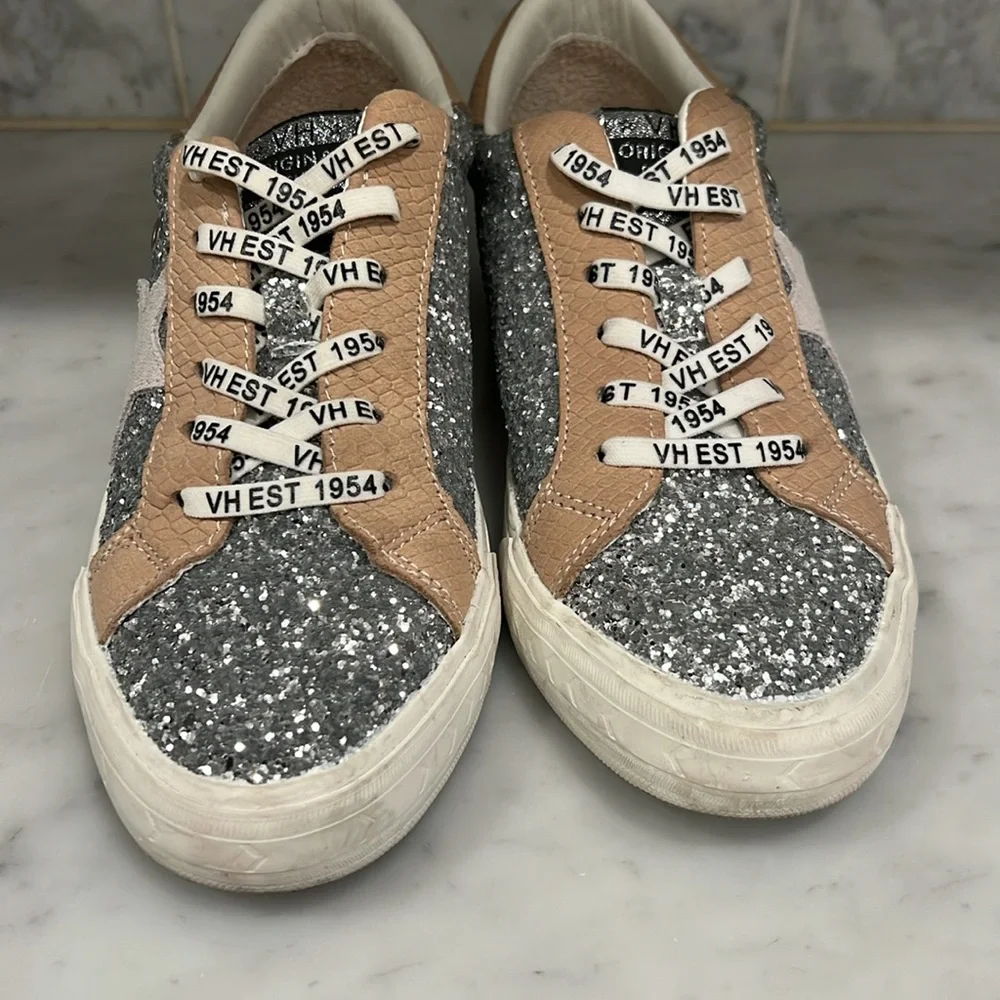 Vintage Havana Silver‎ Glitter Tan Star Sneakers Sz 8